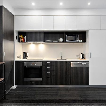 Modern Quiet 1 & 2 Bed Apt Opposite Albert Park Melbourne Bagian luar foto