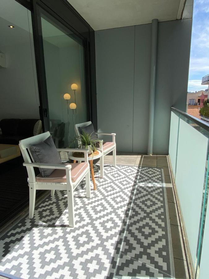 Modern Quiet 1 & 2 Bed Apt Opposite Albert Park Melbourne Bagian luar foto