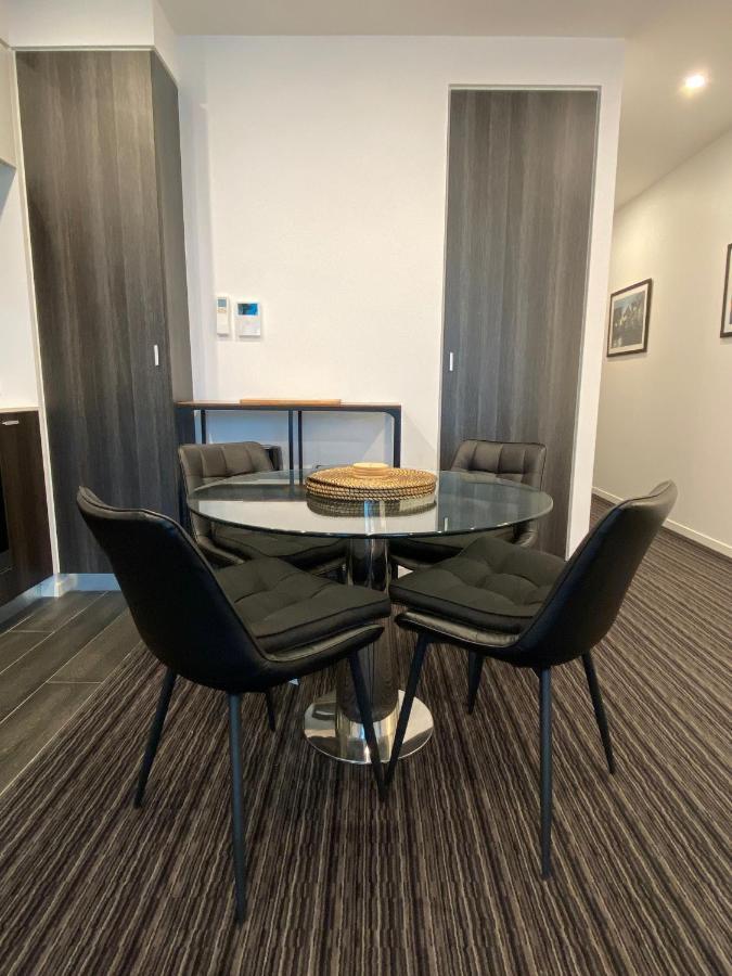 Modern Quiet 1 & 2 Bed Apt Opposite Albert Park Melbourne Bagian luar foto
