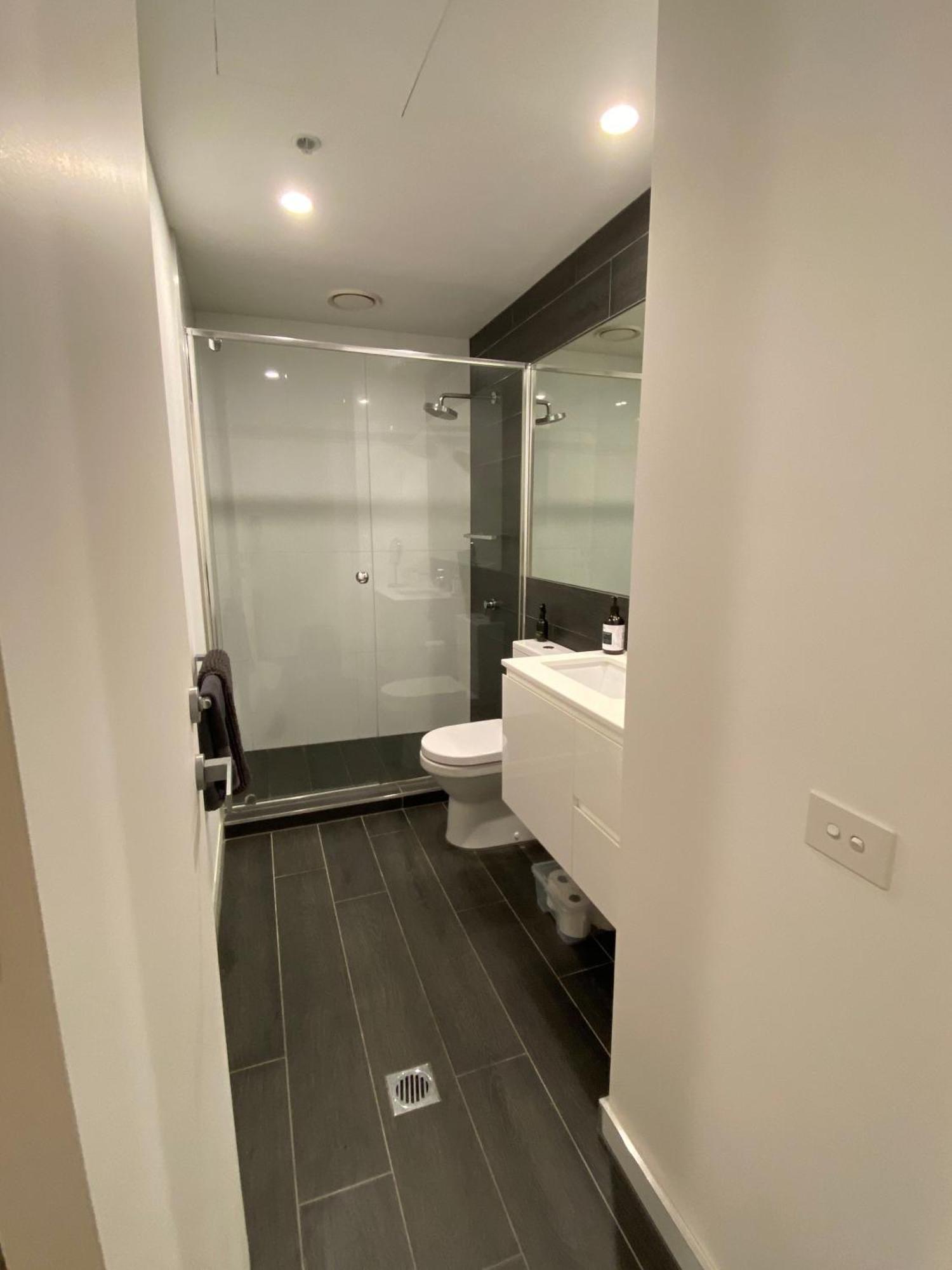 Modern Quiet 1 & 2 Bed Apt Opposite Albert Park Melbourne Bagian luar foto
