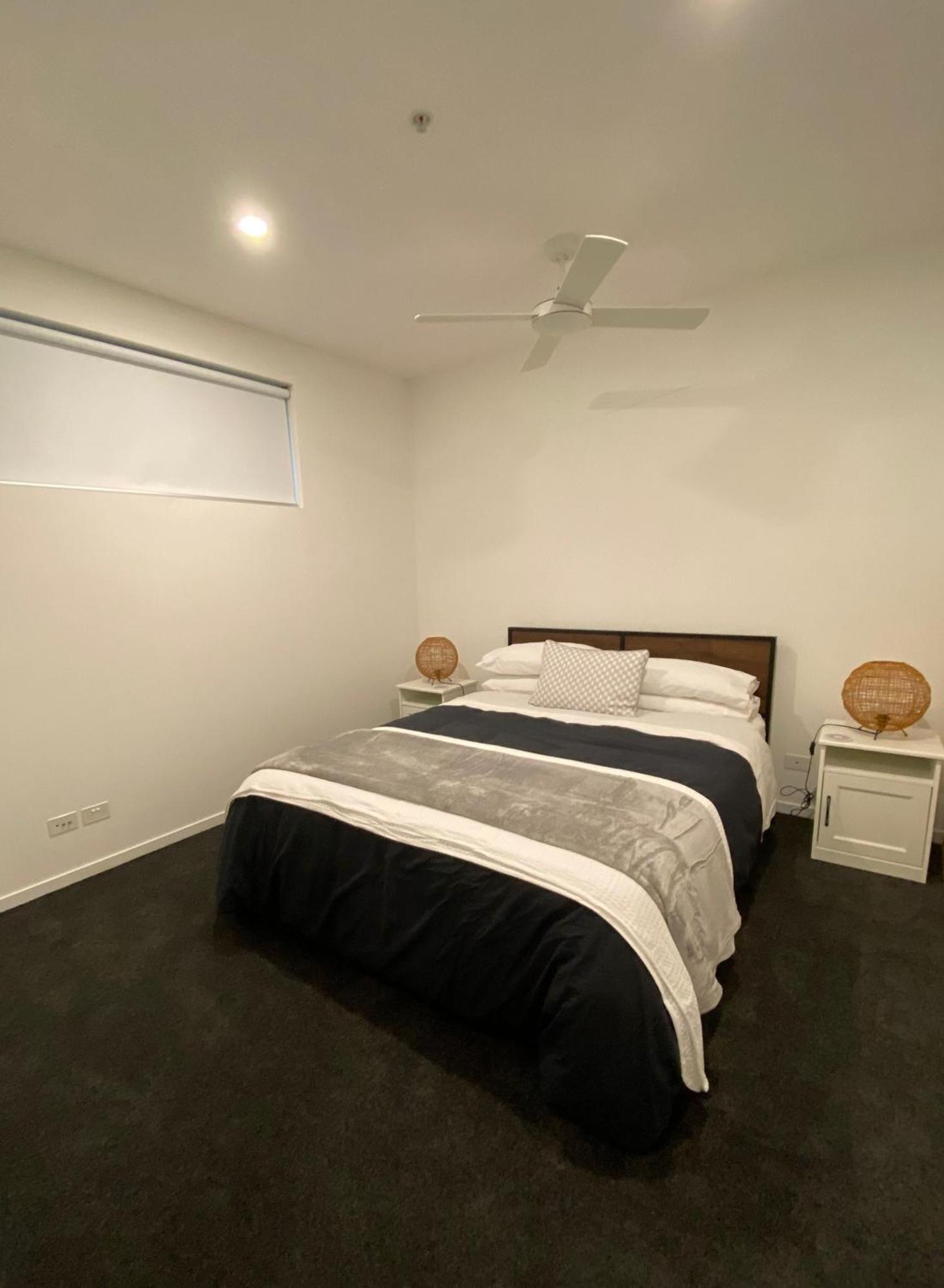 Modern Quiet 1 & 2 Bed Apt Opposite Albert Park Melbourne Bagian luar foto