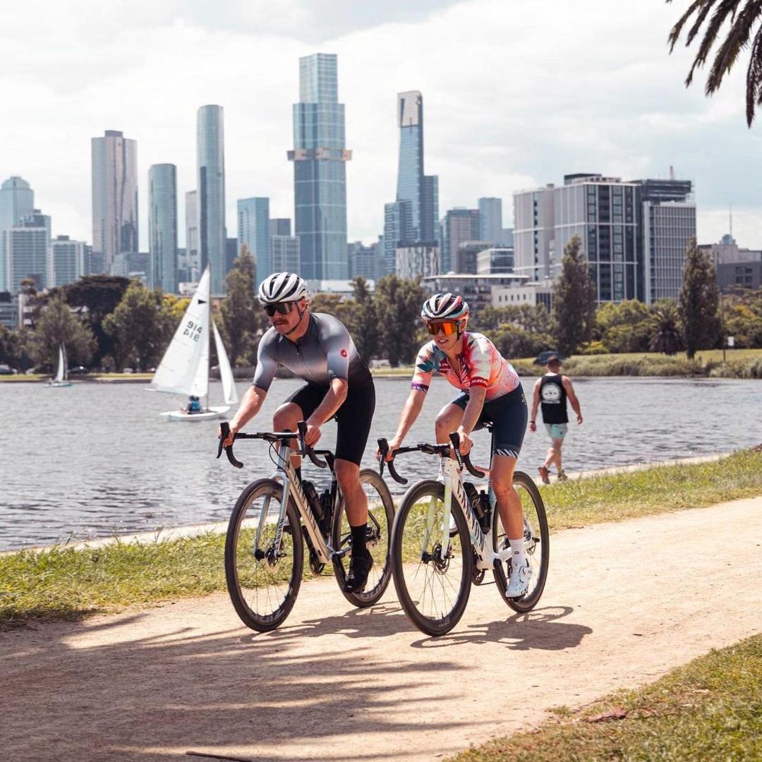 Modern Quiet 1 & 2 Bed Apt Opposite Albert Park Melbourne Bagian luar foto